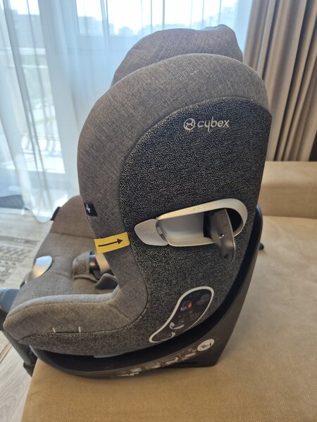 Scaun auto Cybex -Sirona Z i-SIZE PLUS, baza Z black si SensorSafe