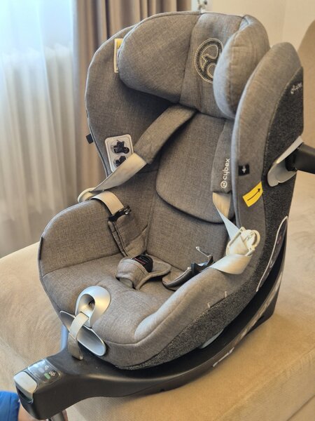 Scaun auto Cybex -Sirona Z i-SIZE PLUS, baza Z black si SensorSafe